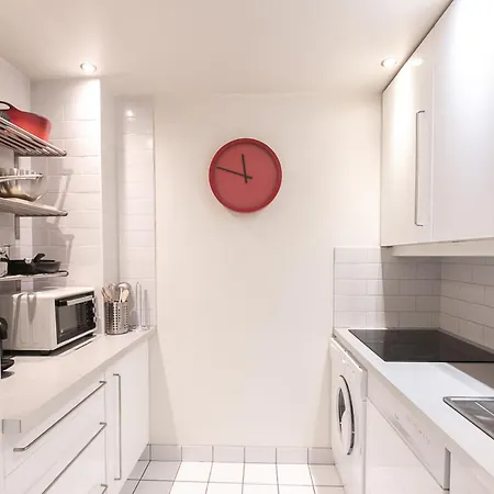 Lumineux 5 Pers, Centre, Parking Inclus - Fr-1-343-202 Appartamento *